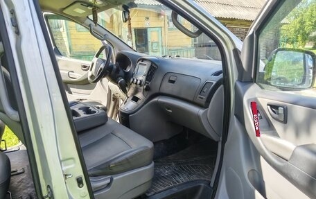 Hyundai Grand Starex Grand Starex I рестайлинг 2, 2009 год, 750 000 рублей, 14 фотография