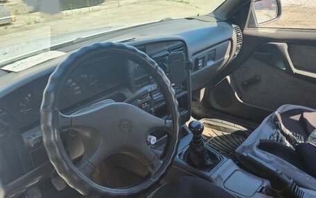 Opel Omega A, 1987 год, 100 000 рублей, 5 фотография