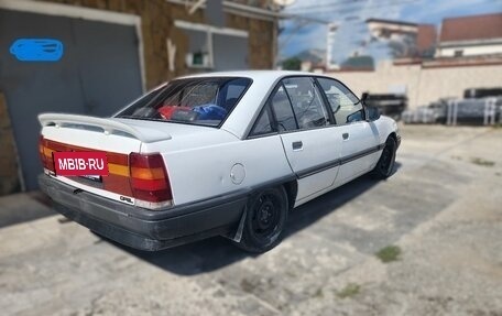Opel Omega A, 1987 год, 100 000 рублей, 6 фотография