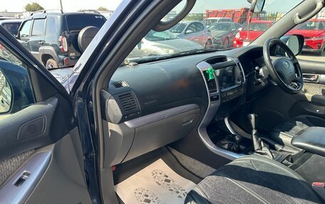 Toyota Land Cruiser Prado 120 рестайлинг, 2003 год, 1 879 000 рублей, 12 фотография