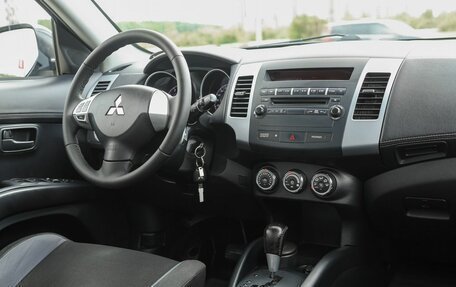 Mitsubishi Outlander III рестайлинг 3, 2011 год, 1 349 000 рублей, 10 фотография