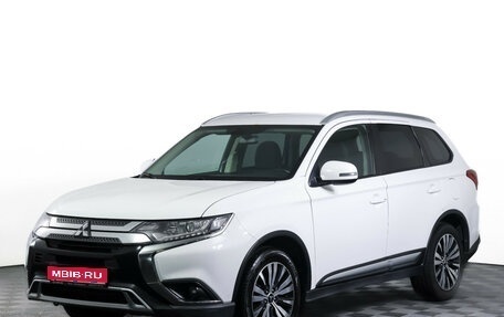 Mitsubishi Outlander III рестайлинг 3, 2019 год, 1 548 000 рублей, 1 фотография
