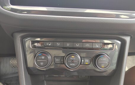 Volkswagen Tiguan II, 2020 год, 2 850 000 рублей, 17 фотография