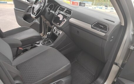 Volkswagen Tiguan II, 2020 год, 2 850 000 рублей, 26 фотография