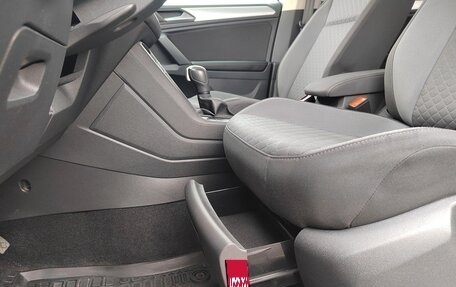 Volkswagen Tiguan II, 2020 год, 2 850 000 рублей, 29 фотография