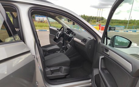 Volkswagen Tiguan II, 2020 год, 2 850 000 рублей, 31 фотография