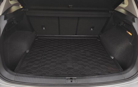 Volkswagen Tiguan II, 2020 год, 2 850 000 рублей, 40 фотография
