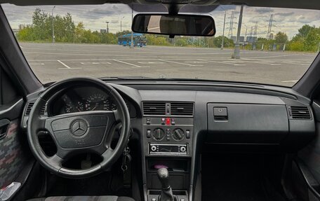 Mercedes-Benz C-Класс, 1993 год, 210 000 рублей, 7 фотография