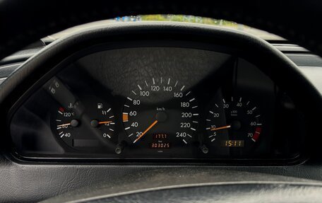 Mercedes-Benz C-Класс, 1993 год, 210 000 рублей, 10 фотография