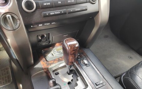 Toyota Land Cruiser 200, 2011 год, 2 300 000 рублей, 2 фотография