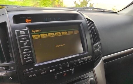Toyota Land Cruiser 200, 2011 год, 2 300 000 рублей, 3 фотография