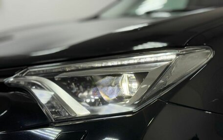 Toyota RAV4, 2018 год, 2 650 000 рублей, 2 фотография