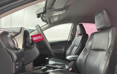 Toyota RAV4, 2018 год, 2 650 000 рублей, 10 фотография
