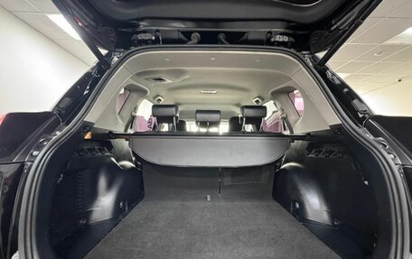 Toyota RAV4, 2018 год, 2 650 000 рублей, 23 фотография