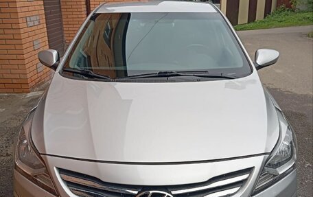 Hyundai Solaris II рестайлинг, 2016 год, 1 200 000 рублей, 1 фотография