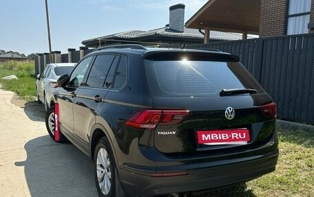 Volkswagen Tiguan II, 2019 год, 2 370 000 рублей, 6 фотография