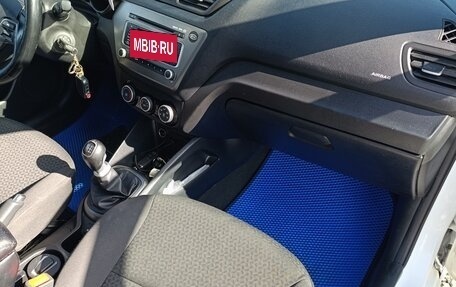 KIA Rio III рестайлинг, 2016 год, 850 000 рублей, 11 фотография
