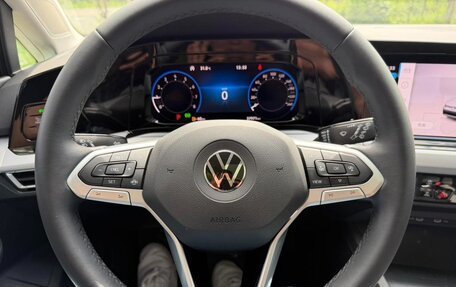 Volkswagen Golf VIII, 2022 год, 1 580 000 рублей, 14 фотография