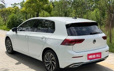 Volkswagen Golf VIII, 2022 год, 1 580 000 рублей, 7 фотография