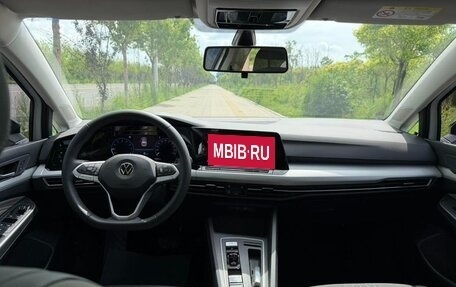 Volkswagen Golf VIII, 2022 год, 1 580 000 рублей, 18 фотография