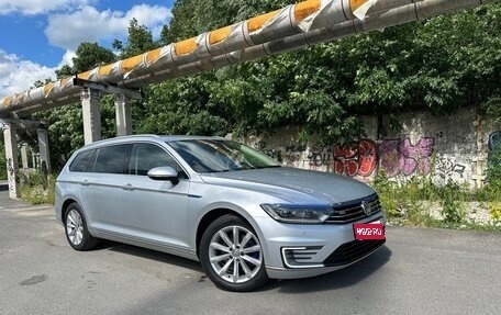 Volkswagen Passat B8 рестайлинг, 2018 год, 2 250 000 рублей, 1 фотография