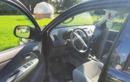 Toyota Hilux VII, 2012 год, 2 400 000 рублей, 14 фотография