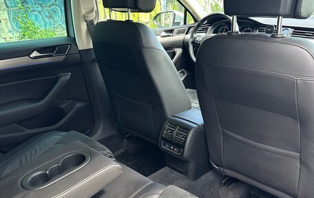 Volkswagen Passat B8 рестайлинг, 2018 год, 2 250 000 рублей, 12 фотография