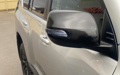 Toyota Land Cruiser Prado 150 рестайлинг 2, 2020 год, 5 600 000 рублей, 6 фотография
