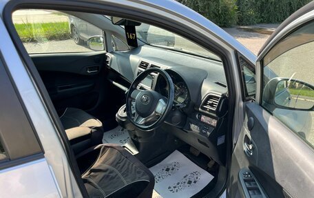 Toyota Ractis II, 2011 год, 1 029 000 рублей, 13 фотография