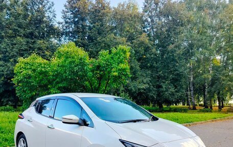 Nissan Leaf II, 2018 год, 1 930 000 рублей, 1 фотография