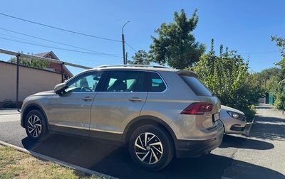 Volkswagen Tiguan II, 2018 год, 2 777 000 рублей, 1 фотография