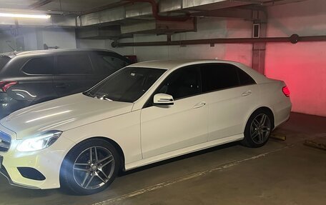 Mercedes-Benz E-Класс, 2013 год, 1 750 000 рублей, 13 фотография