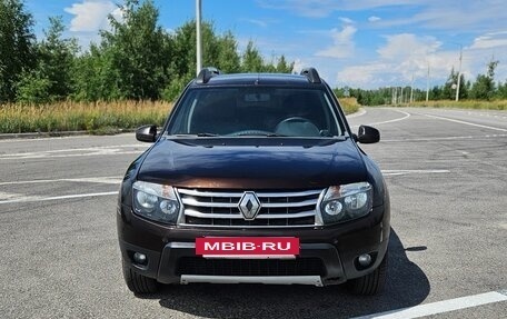 Renault Duster I рестайлинг, 2014 год, 760 000 рублей, 2 фотография