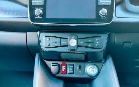 Nissan Leaf II, 2018 год, 1 930 000 рублей, 15 фотография