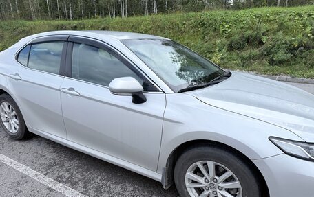 Toyota Camry, 2019 год, 2 500 000 рублей, 4 фотография