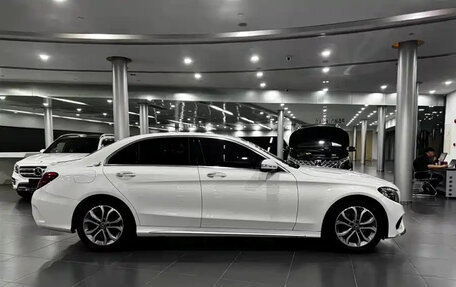 Mercedes-Benz C-Класс, 2018 год, 1 900 000 рублей, 4 фотография