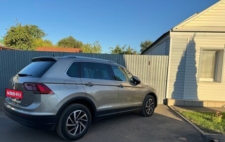 Volkswagen Tiguan II, 2018 год, 2 777 000 рублей, 9 фотография