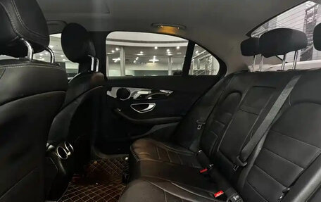 Mercedes-Benz C-Класс, 2018 год, 1 900 000 рублей, 14 фотография