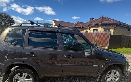 Chevrolet Niva I рестайлинг, 2015 год, 700 000 рублей, 6 фотография