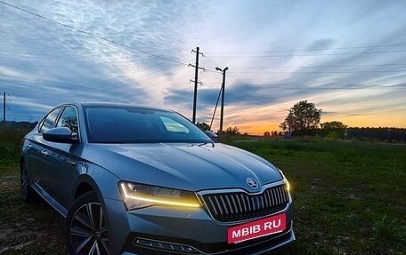 Skoda Superb III рестайлинг, 2025 год, 3 700 000 рублей, 2 фотография