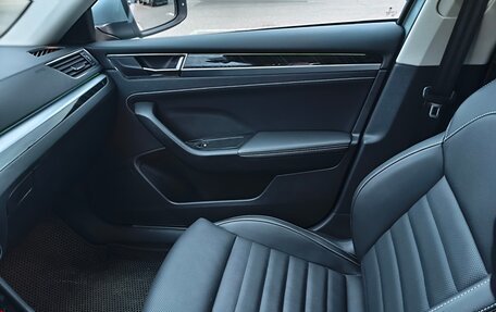 Skoda Superb III рестайлинг, 2025 год, 3 700 000 рублей, 31 фотография
