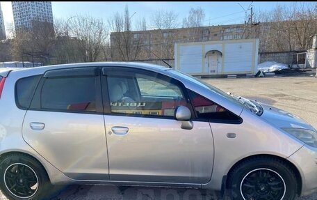 Mitsubishi Colt VI рестайлинг, 2004 год, 450 000 рублей, 2 фотография