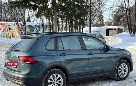 Volkswagen Tiguan II, 2019 год, 2 340 000 рублей, 15 фотография