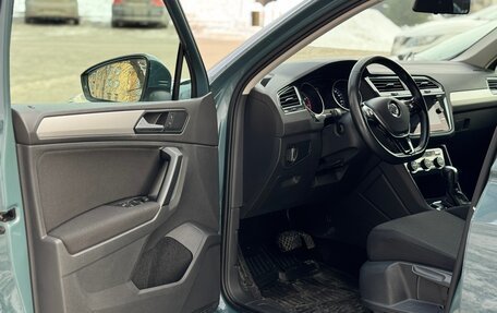 Volkswagen Tiguan II, 2019 год, 2 340 000 рублей, 22 фотография