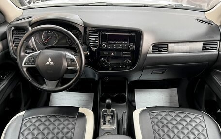 Mitsubishi Outlander III рестайлинг 3, 2012 год, 1 145 000 рублей, 10 фотография