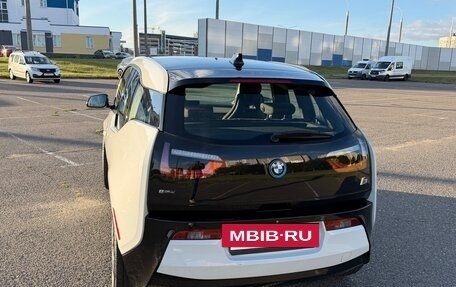 BMW i3 I01 рестайлинг, 2017 год, 2 600 000 рублей, 3 фотография