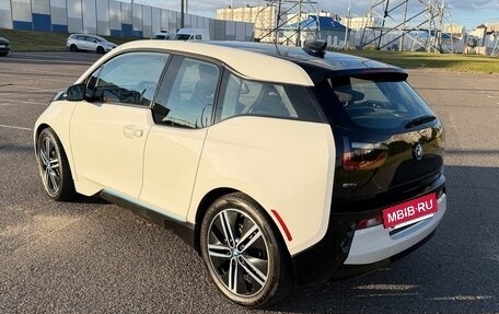 BMW i3 I01 рестайлинг, 2017 год, 2 600 000 рублей, 2 фотография