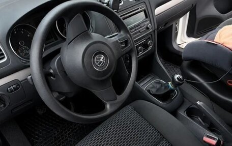 Volkswagen Golf VI, 2012 год, 600 000 рублей, 14 фотография