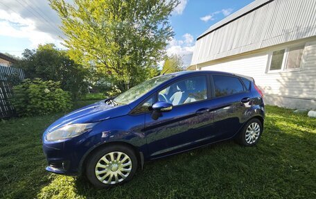 Ford Fiesta, 2016 год, 900 000 рублей, 4 фотография