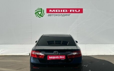 Toyota Camry, 2013 год, 1 530 000 рублей, 6 фотография